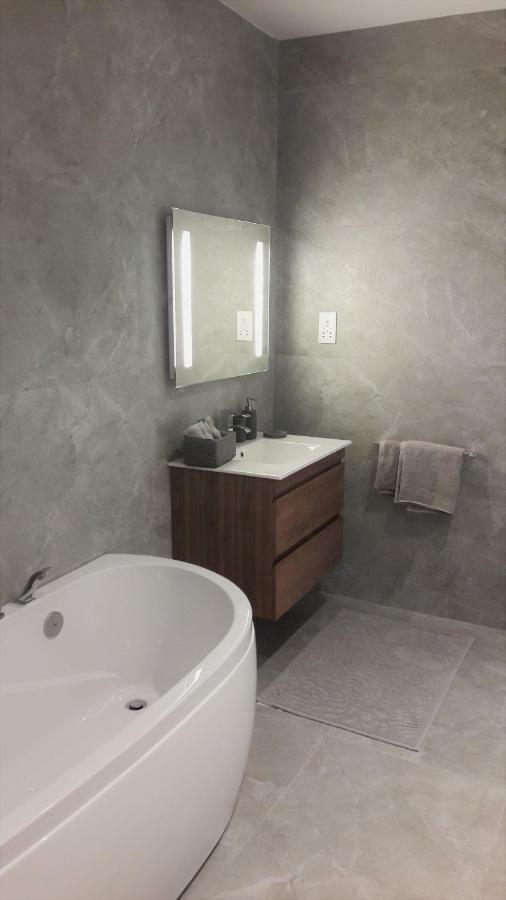 Duplex Maisonette With Heated P-Pool And Jacuzzi St. Julian's Exterior foto