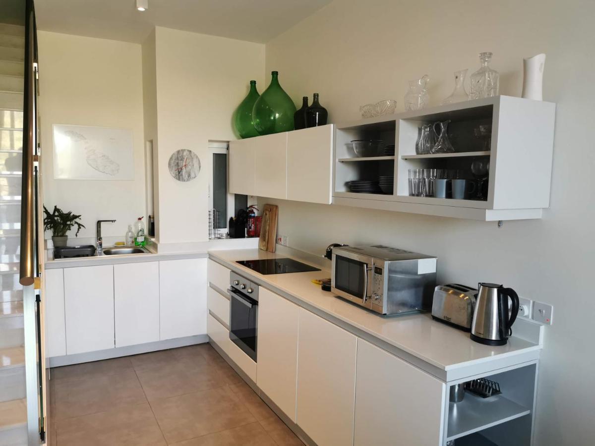 Duplex Maisonette With Heated P-Pool And Jacuzzi St. Julian's Exterior foto