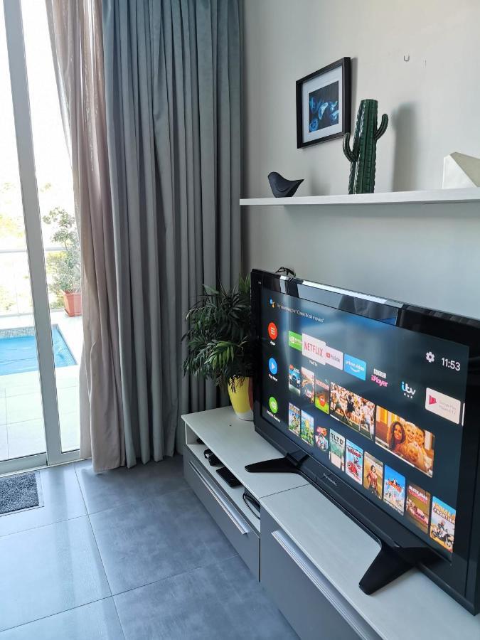 Duplex Maisonette With Heated P-Pool And Jacuzzi St. Julian's Exterior foto